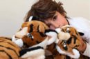 La peluche tigre ou la peluche panthère