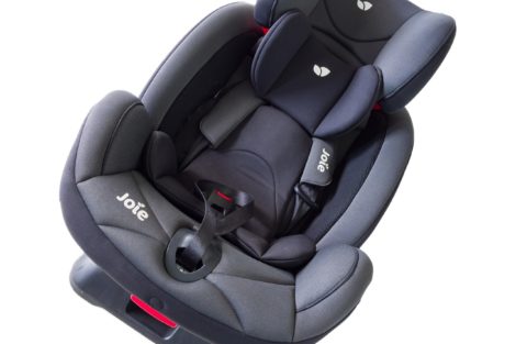Zoom sur le siège auto pour bébé et les avantages de l’utiliser